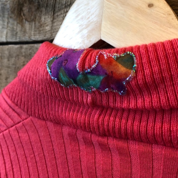 Vintage | Wool Blend Coral Floral Details Cardigan - Picture 10 of 12